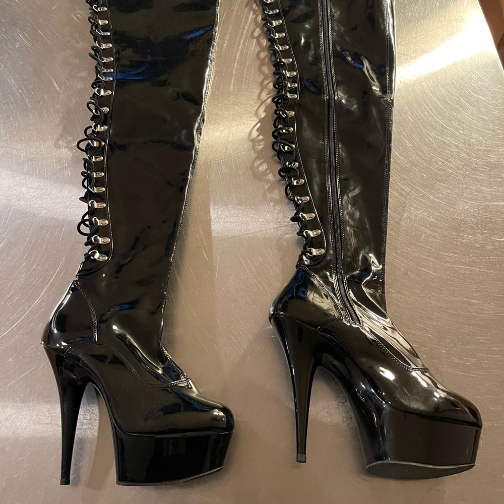 Thigh high Pleaser boots (Adore 3063)